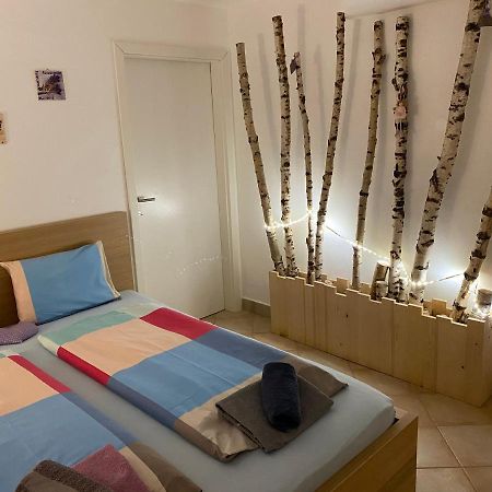 Room Julija Жировница Экстерьер фото