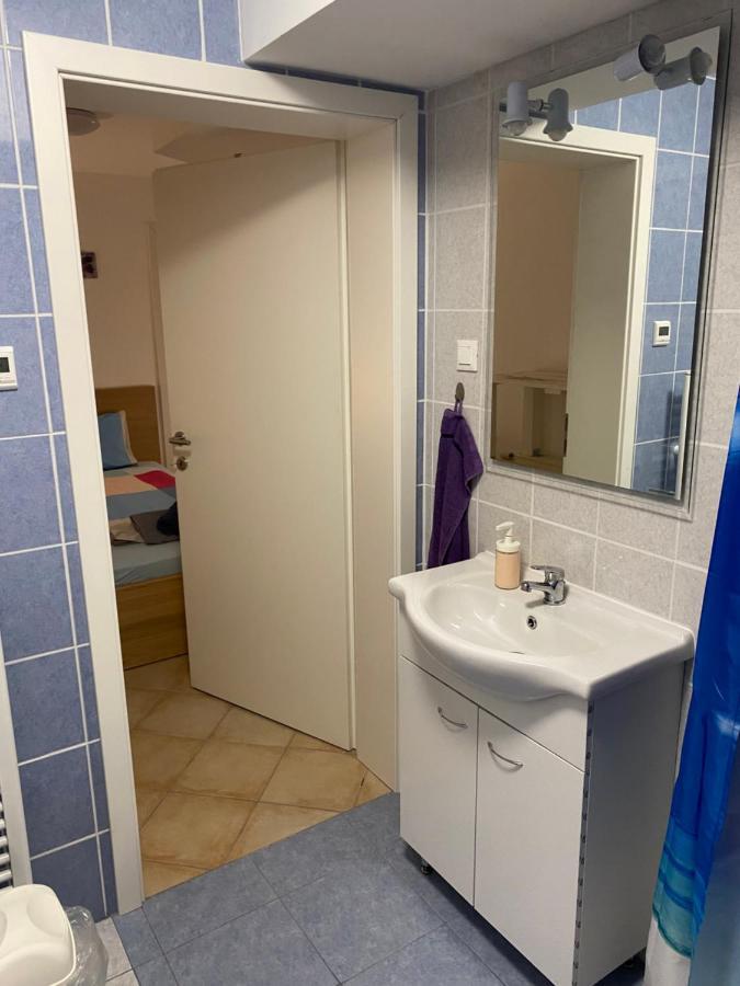 Room Julija Жировница Экстерьер фото